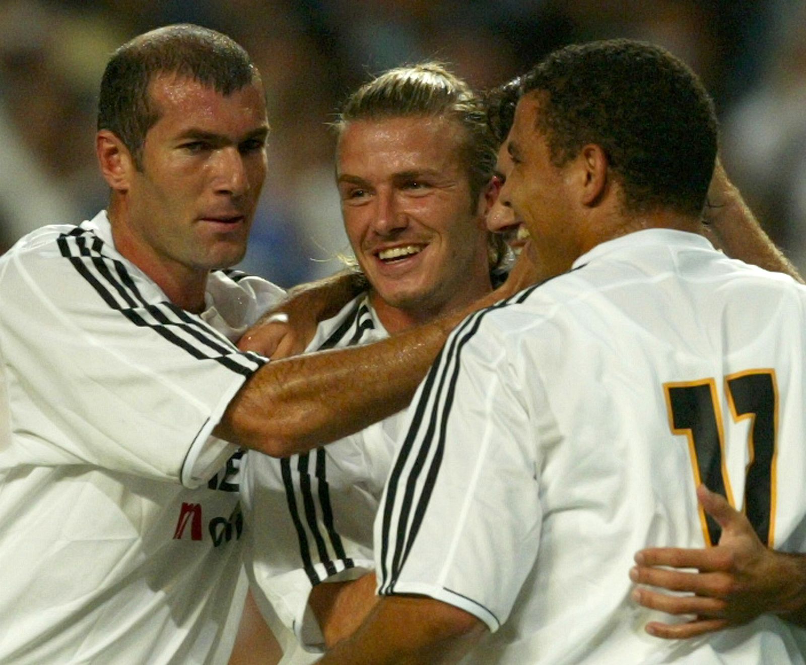 REAL MADRID'S DAVID BECKHAM, RONALDO AND ZINEDINE ZIDANE CONGRATULATE