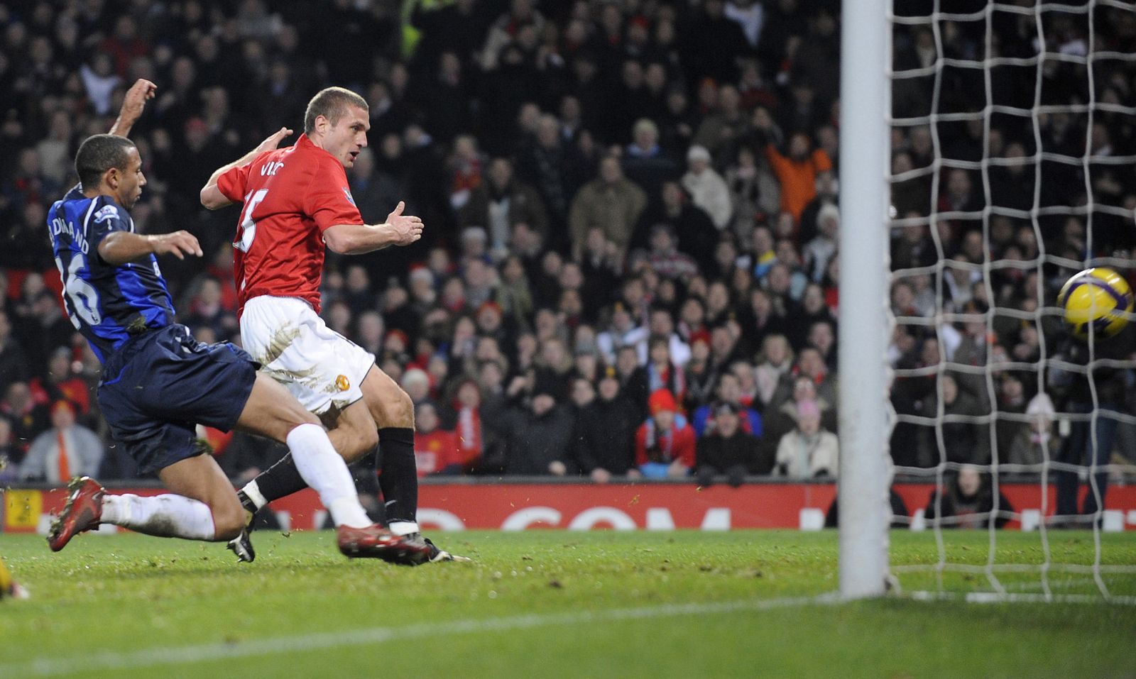 El Manchester United necesita una victoria para disipar dudas