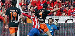 El Valencia vence y se mete en Champions