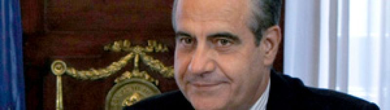 Corbacho pide a las CC.AA. que se impliquen más en la protección social de los parados