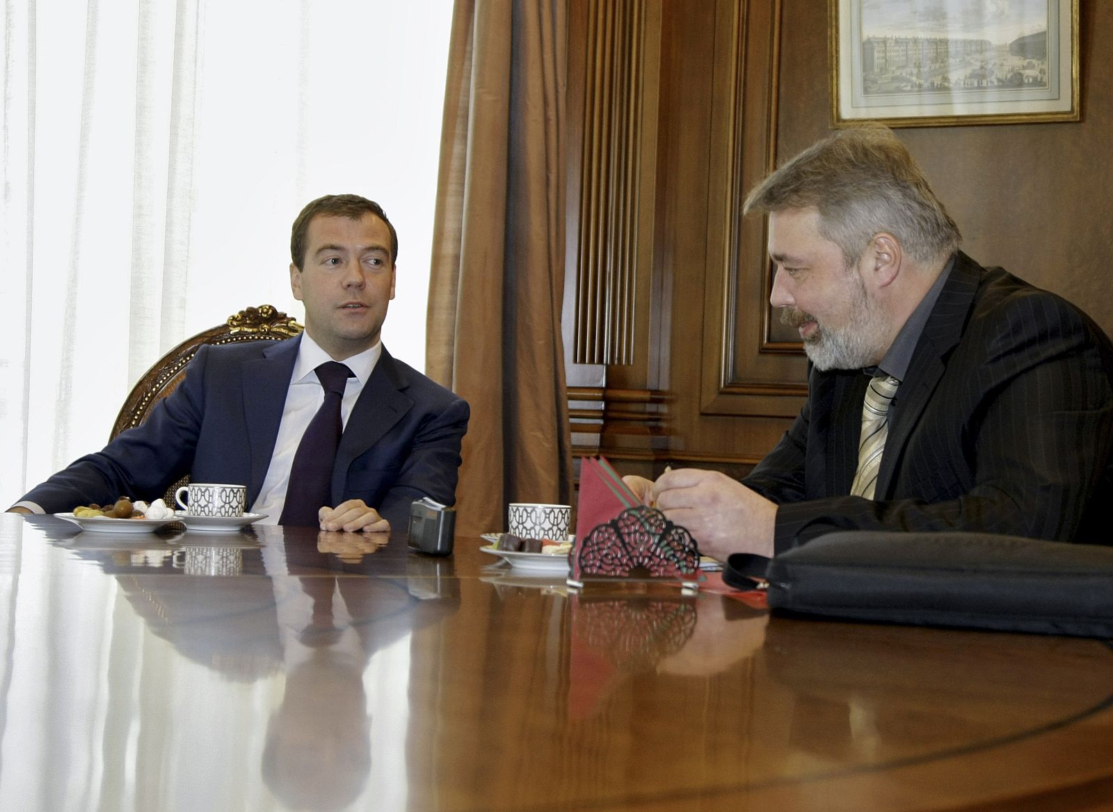 Editor-in-chief of opposition newspaper Muratov interviews Russian President Medvedev outside Moscow