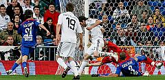 El Madrid se lleva un derbi de locos