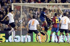 El Barcelona logra evitar el giro de guión
