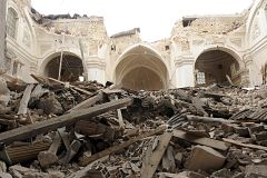 Se cumple un mes del terremoto que causó casi 300 muertos en Italia mientras la Tierra sigue temblando