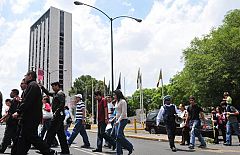 Un fuerte seísmo sacude la capital de México