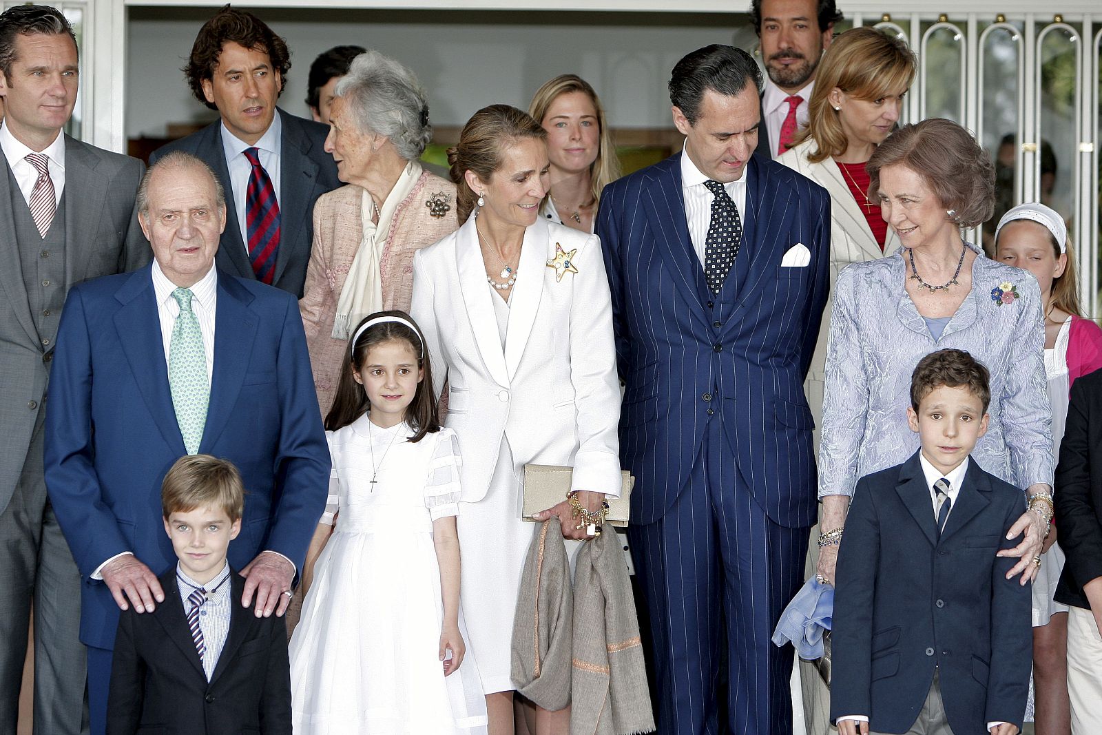 La hija de los Duques de Lugo, Victoria Federica, toma la comunión