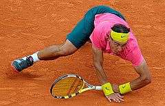 Soderling acaba con el rey de Roland Garros