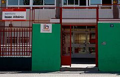 Preocupación en Leganés por el brote de gripe A: "Aquí no nos dan jabón ni mascarillas"