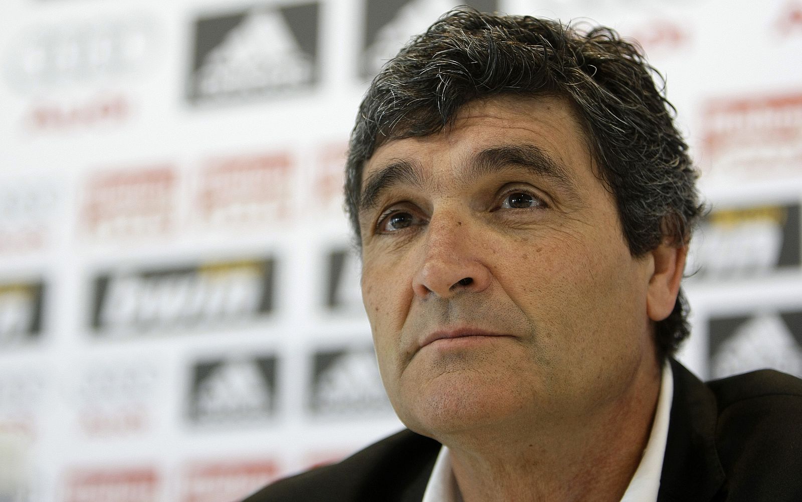 El ya ex entenador del Real Madrid, Juande Ramos, en rueda de prensa