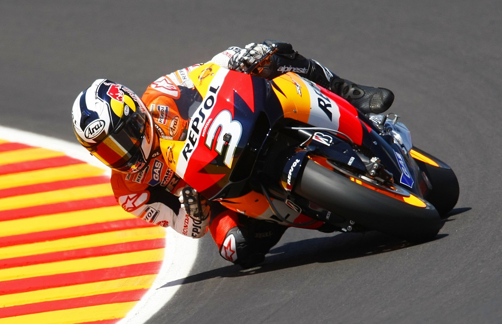 El piloto de Honda Dani Pedrosa, durante la sesión de entrenamientos en el GP de Italia