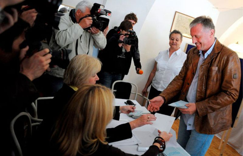 El Gobierno de Irlanda a examen en las elecciones locales, legislativas y europeas