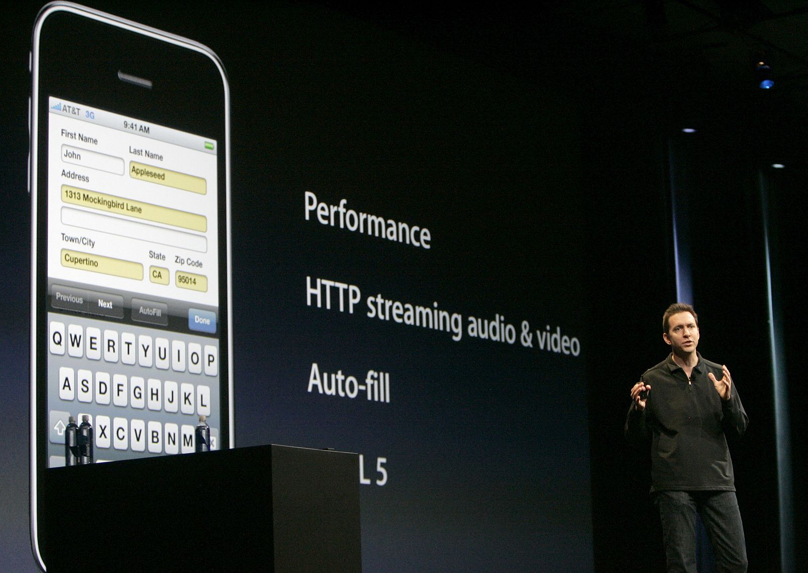 Scott Forstall habla en la conferencia de desarrolladores de Apple en San Francisco