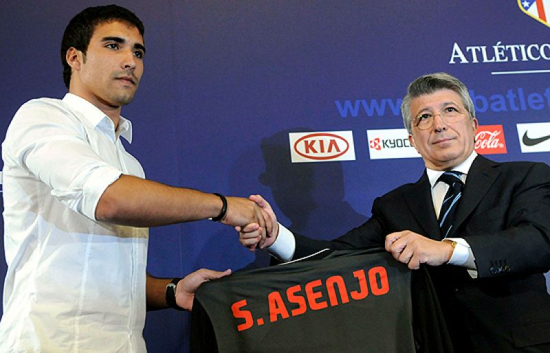 Asenjo: "Lo daré todo para que el Atlético haga un buen año"