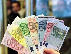 La crisis empuja a las cajas de ahorro a la reconversión