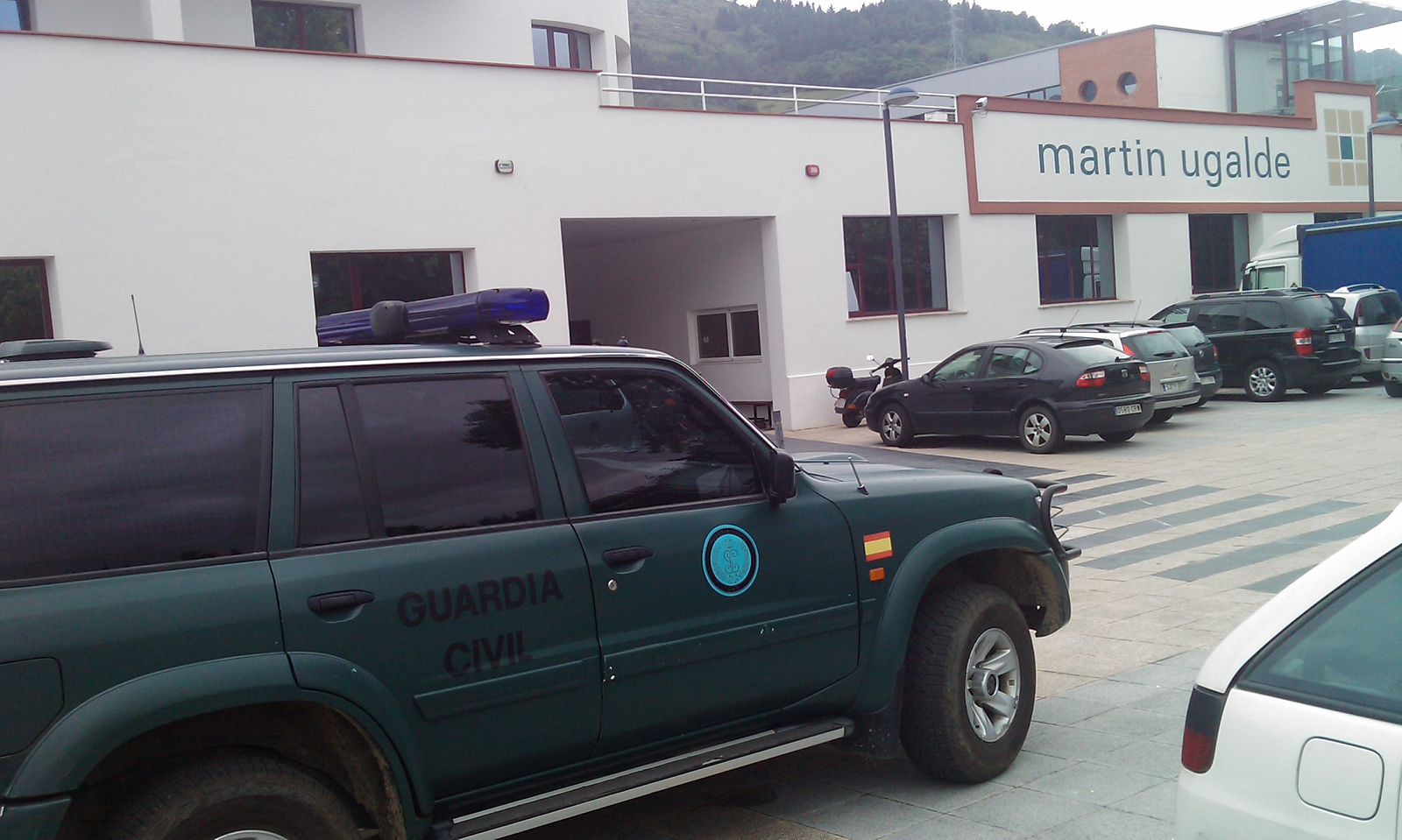 La Guardia Civil registra la sede de una web de apoyo a ETA