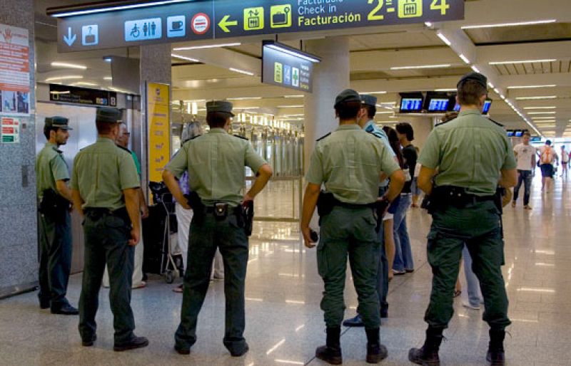 Los puertos de Palma y Alcudia operan con tráfico restringido por los controles policiales