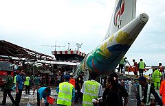 Dos españoles salen ilesos de un accidente de avión en Tailandia en el que ha muerto el piloto