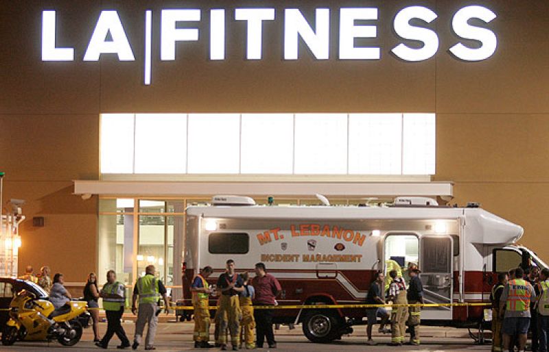 Tres muertos en un tiroteo en un gimnasio de EE.UU.
