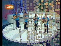 Éxitos de 1977: Carlos Mejía Godoy "Son tus Perjúmenes Mujer"