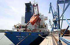 Rusia confirma que el carguero 'Arctic Sea' fue secuestrado al menos por ocho piratas