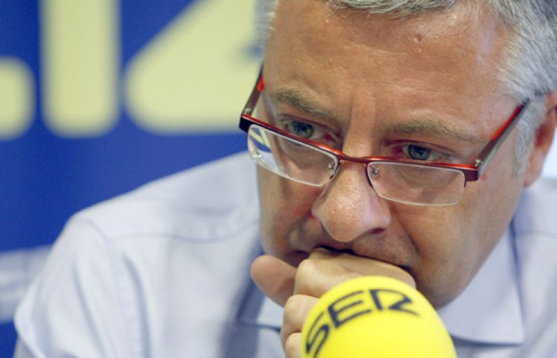 Blanco aboga en una "reflexión personal" por subir los impuestos a las rentas más altas si es necesario