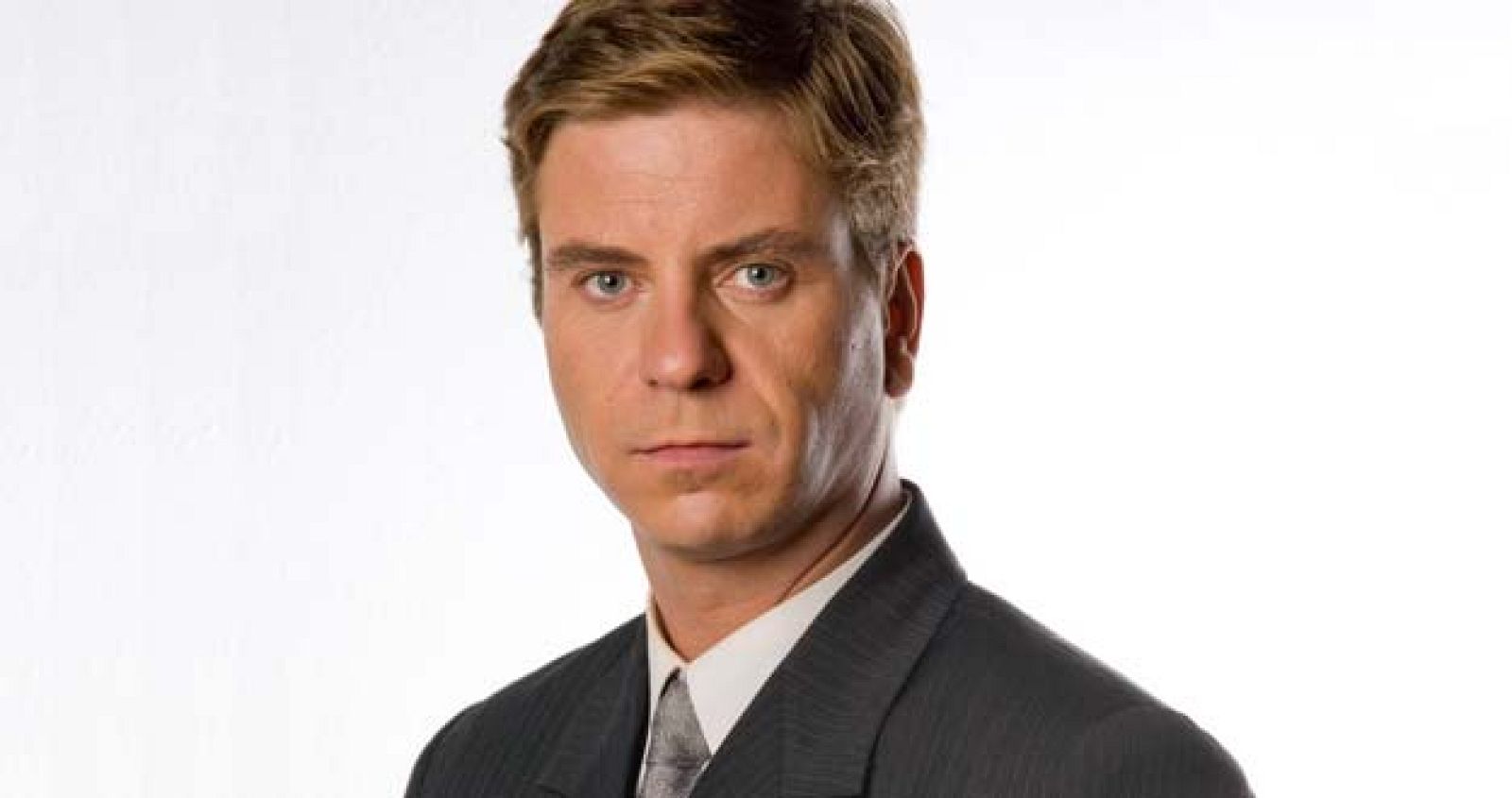 Javier Collado es el comisario Perea