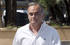 Pons denuncia que subir los impuestos es "poner piedras en los bolsillos de la clase media"