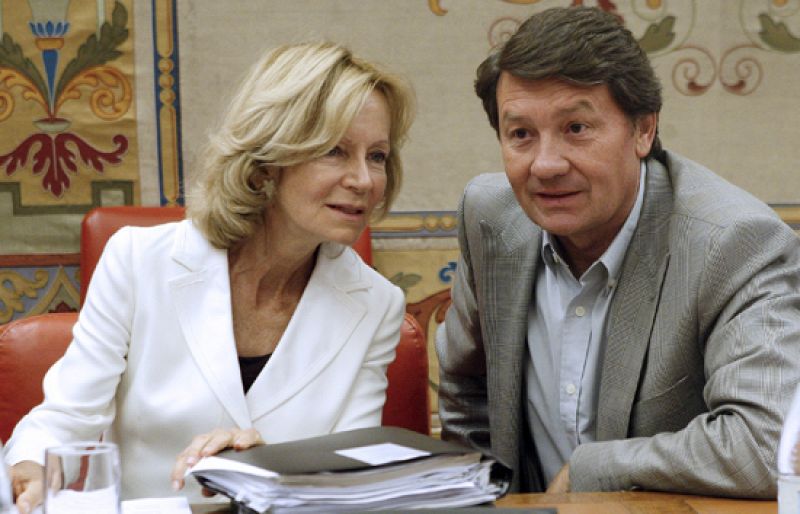 Salgado cifra en 6.000 millones la deuda de las comunidades por la caída de ingresos en el 2008