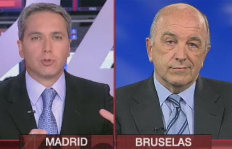 Almunia pide prudencia porque "hay riesgo de una recaída" en la economía