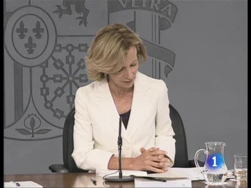 Elena Salgado: "Muchos expertos defienden subir los impuestos indirectos"