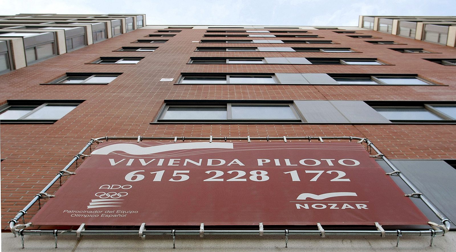 Un edificio de la inmobiliaria Nozar