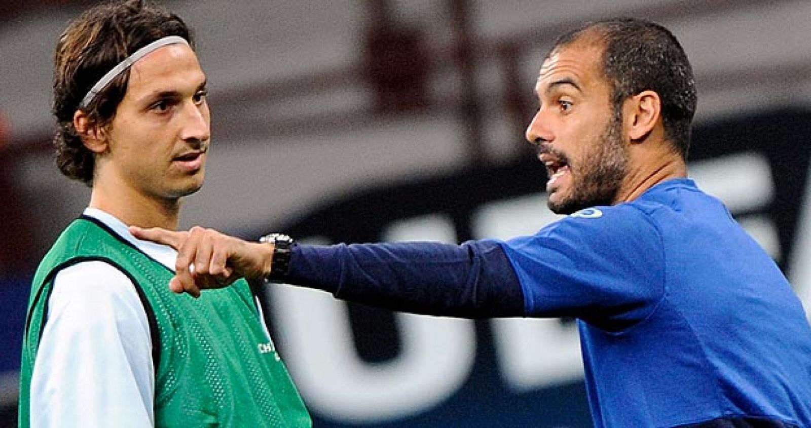 Pep Guardiola durante el entrenamiento previo al partido contra el Inter de Milán.