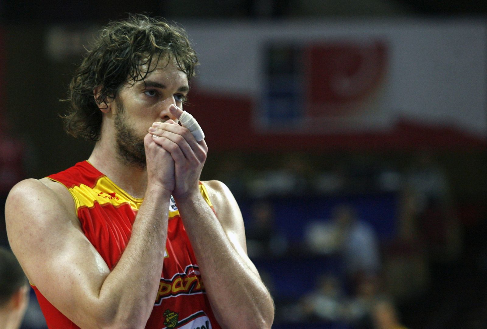 Pau Gasol of Spain prepares to take a free throw during their FIBA EuroBasket 2009 quarter-final game against France in Katowice