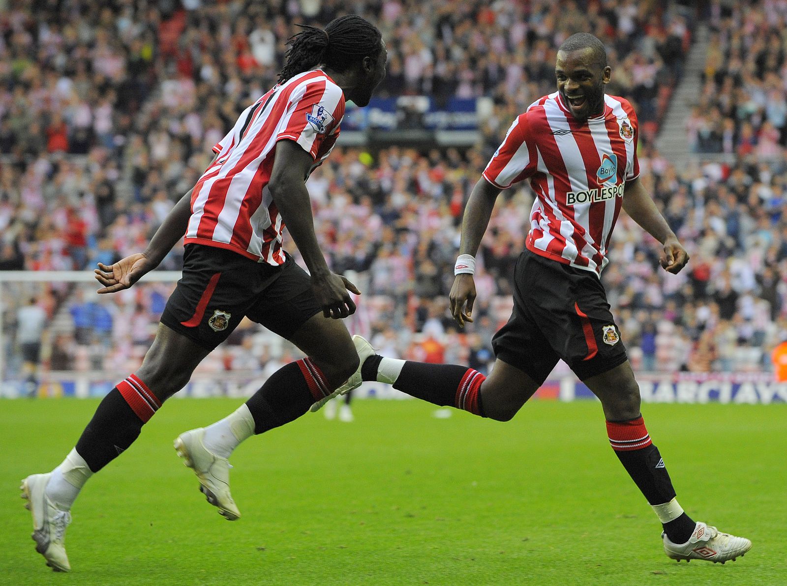 Sunderland's Bent celebrates scoring with Jones against Wolverhampton Wanderers during their English Premier League soccer match in Sunderland