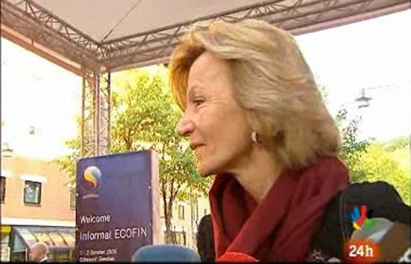 Elena Salgado dice que la reducción de la cifra del paro "va a tardar un poco"