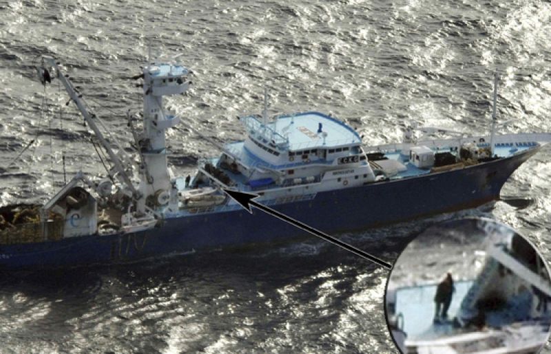 La Fiscalía pide prisión para los dos piratas detenidos por el secuestro del 'Alakrana'