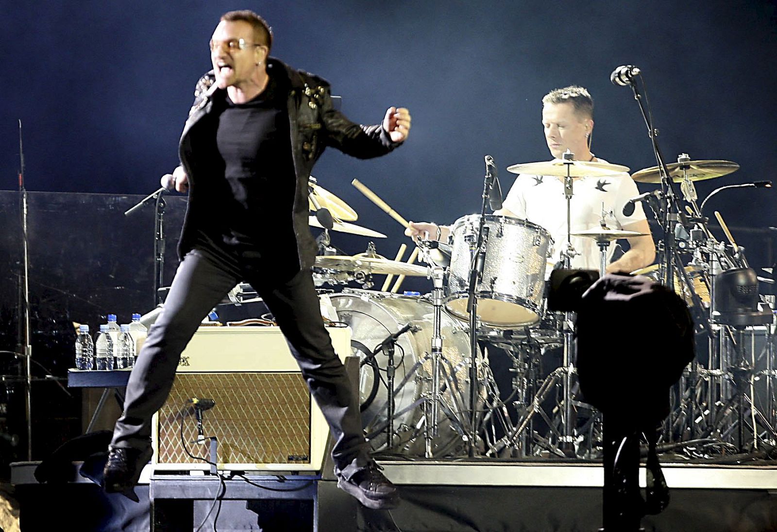 U2 inicia gira en Barcleona