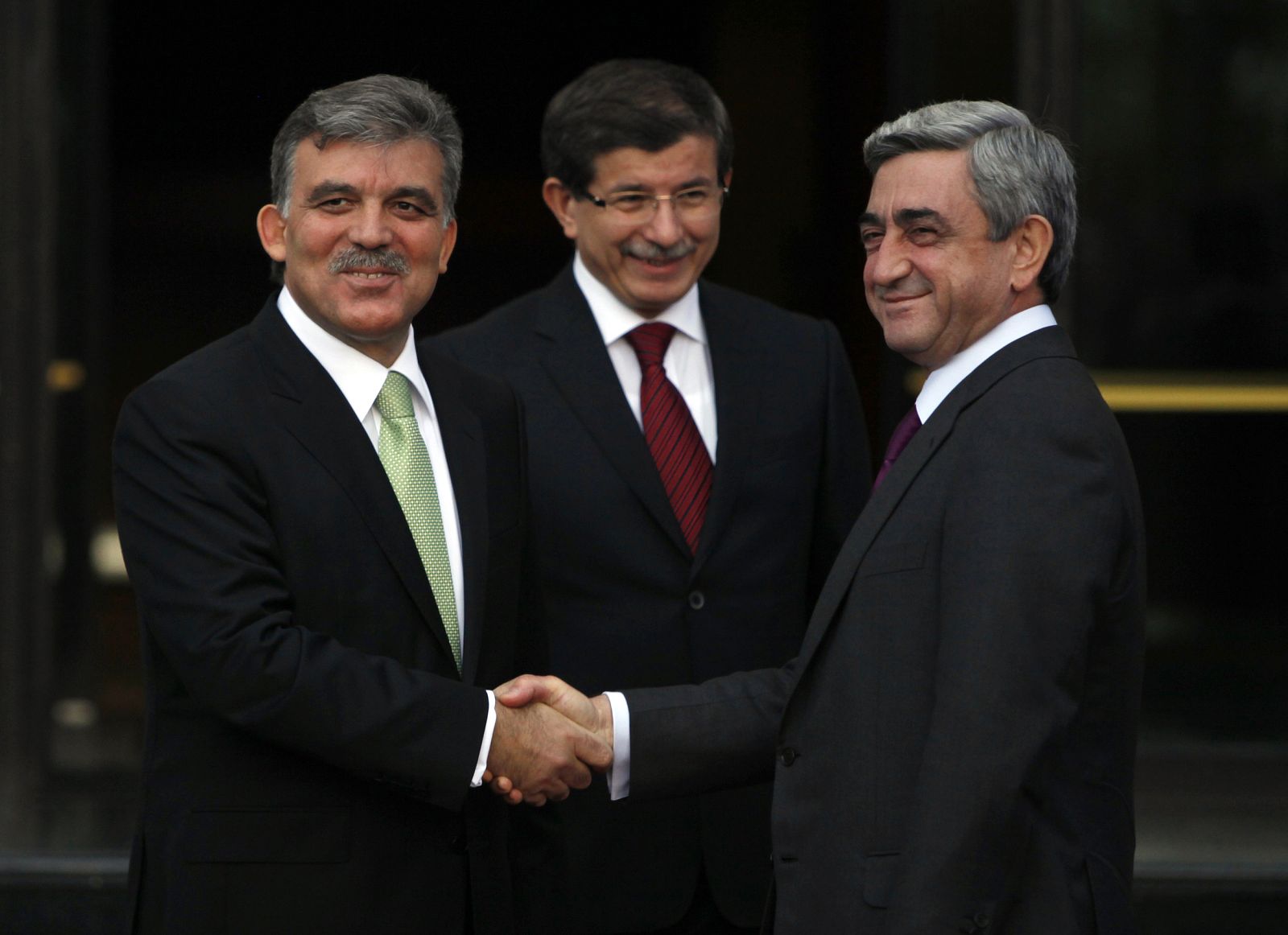 Turkey's President Gul shakes hands with his Armenian counterpart Sarksyan before their meeting in Bursa
