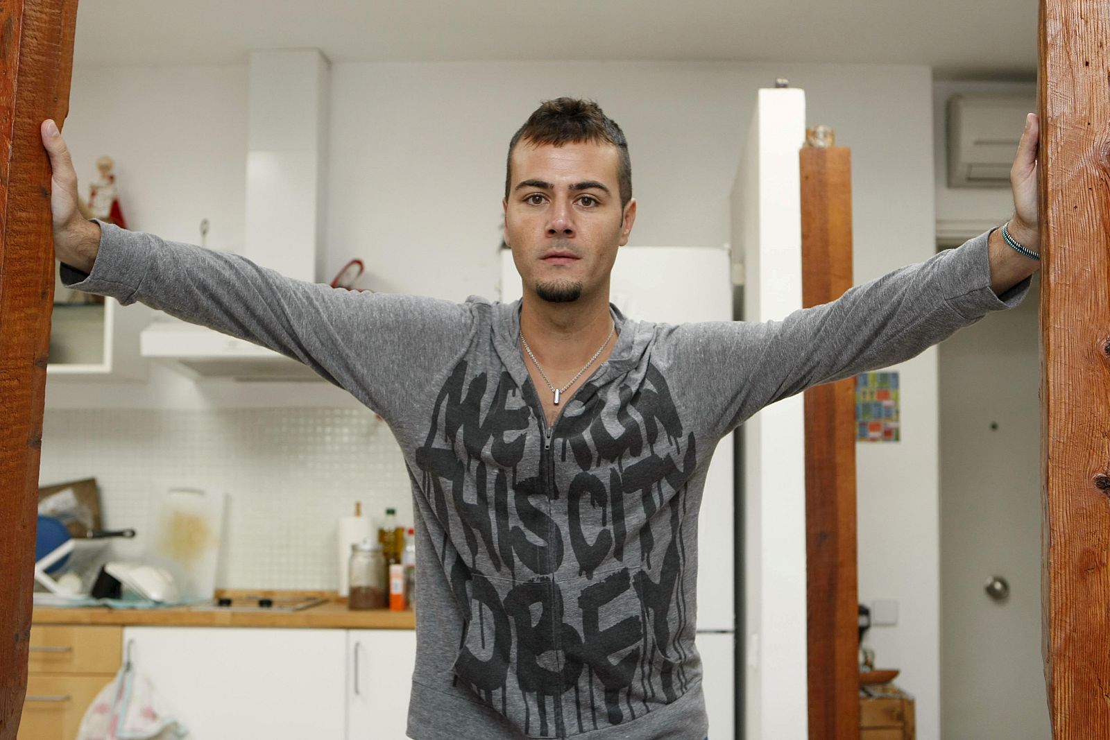 Paco Bezerra, Premio Nacional de Literatura Dramática 2009 por 'Dentro de laTierra'