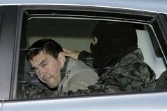 Otegi declara ante Garzón junto con el resto de detenidos por intentar reconstruir Batasuna