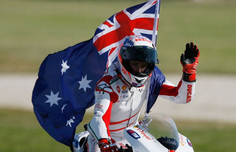 'Hat trick' de Stoner