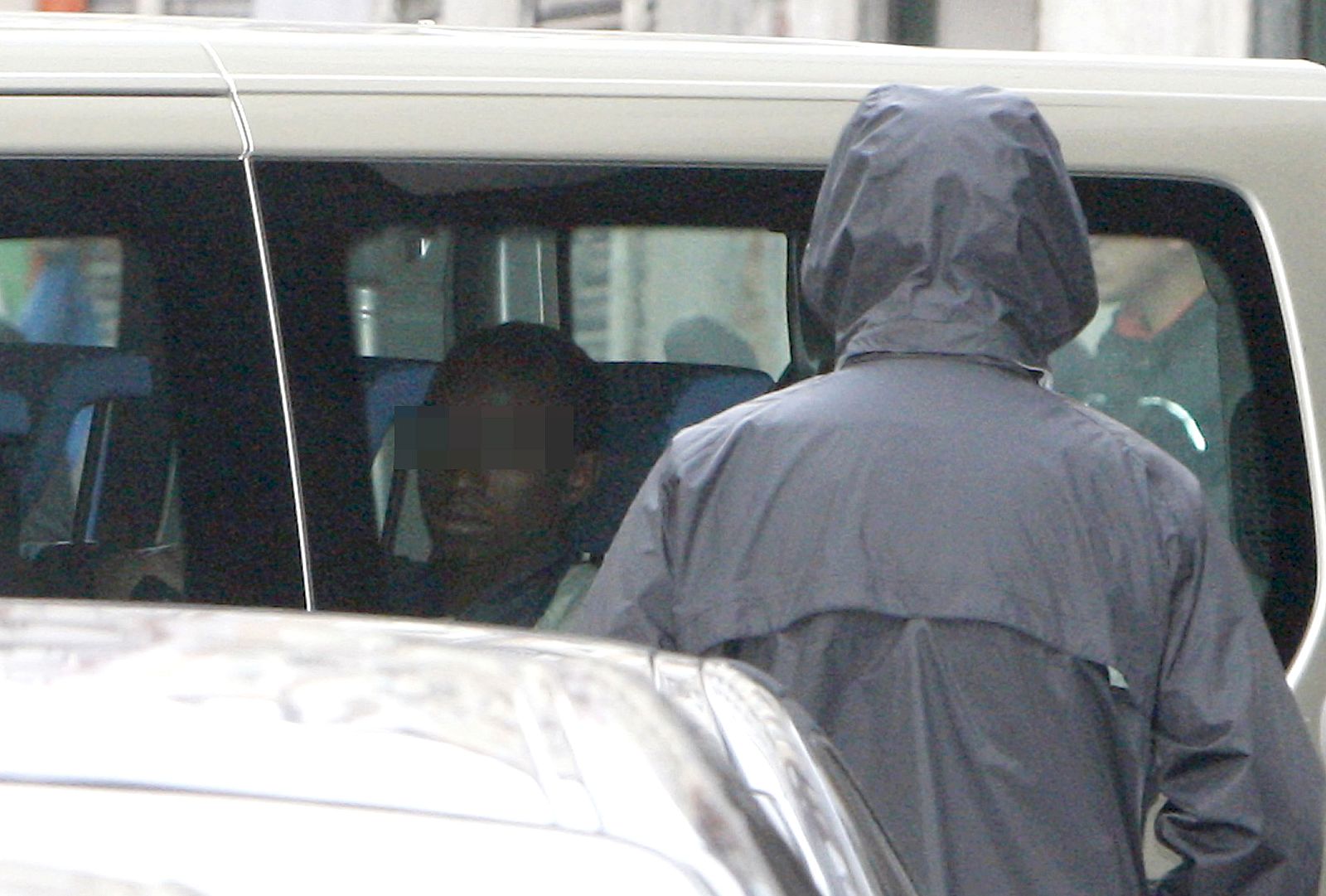 La Fiscalía de Menores de la Audiencia Nacional ha ordenado el ingreso en un centro de protección de menores de uno de los piratas detenidos por el secuestro del barco atunero español "Alakrana".