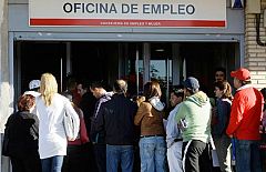 El paro se sitúa en 4.123.300 personas en el tercer trimestre, el 17,93% de la población activa