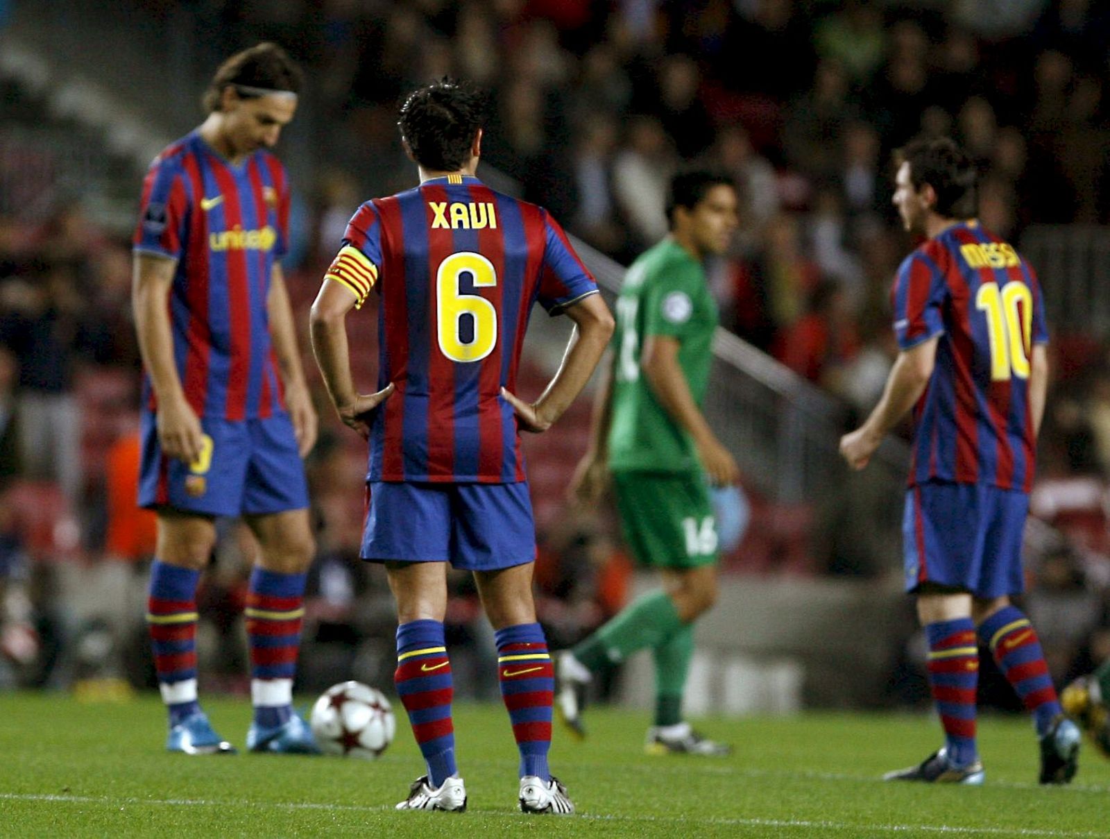 Xavi Hernández sólo achaca al equipo una falta temporal de efectividad.