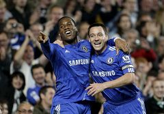 El Chelsea golea al  Blackburn y se afianza en la cabeza