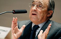 Florentino: "No se puede condicionar al Madrid por una derrota humillante"
