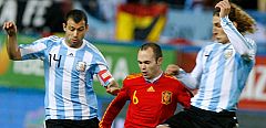 Iniesta: "Ha habido muchas entradas feas"