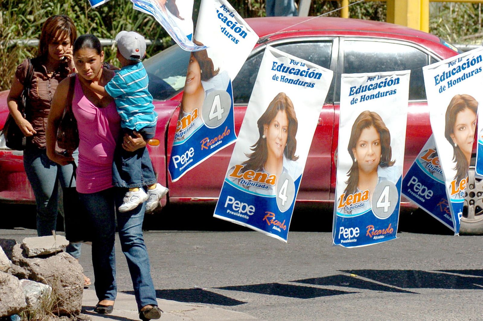 MICHELETTI DICE QUE CASTIGARÁ A QUIENES ATENTEN CONTRA ELECCIONES HONDUREÑAS