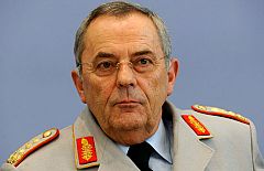 Dimite el jefe del ejército alemán por ocultar información sobre las víctimas civiles en Afganistán