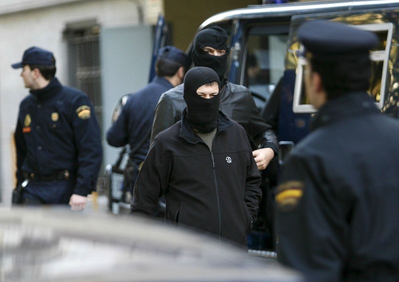 Grande-Marlaska ordena prisión para otros once miembros de la organización juvenil Segi